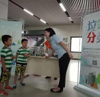 武漢地鐵全面推廣垃圾分類，垃圾桶標志已更換完畢