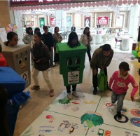 世界地球日-移動的“垃圾桶”宣傳分類環(huán)保